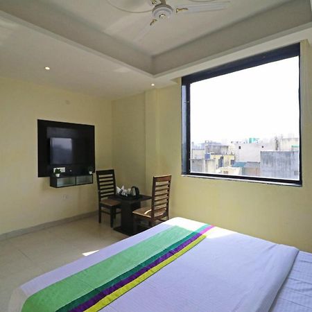 Hotel PREMIER SUITES Neu-Delhi Exterior foto