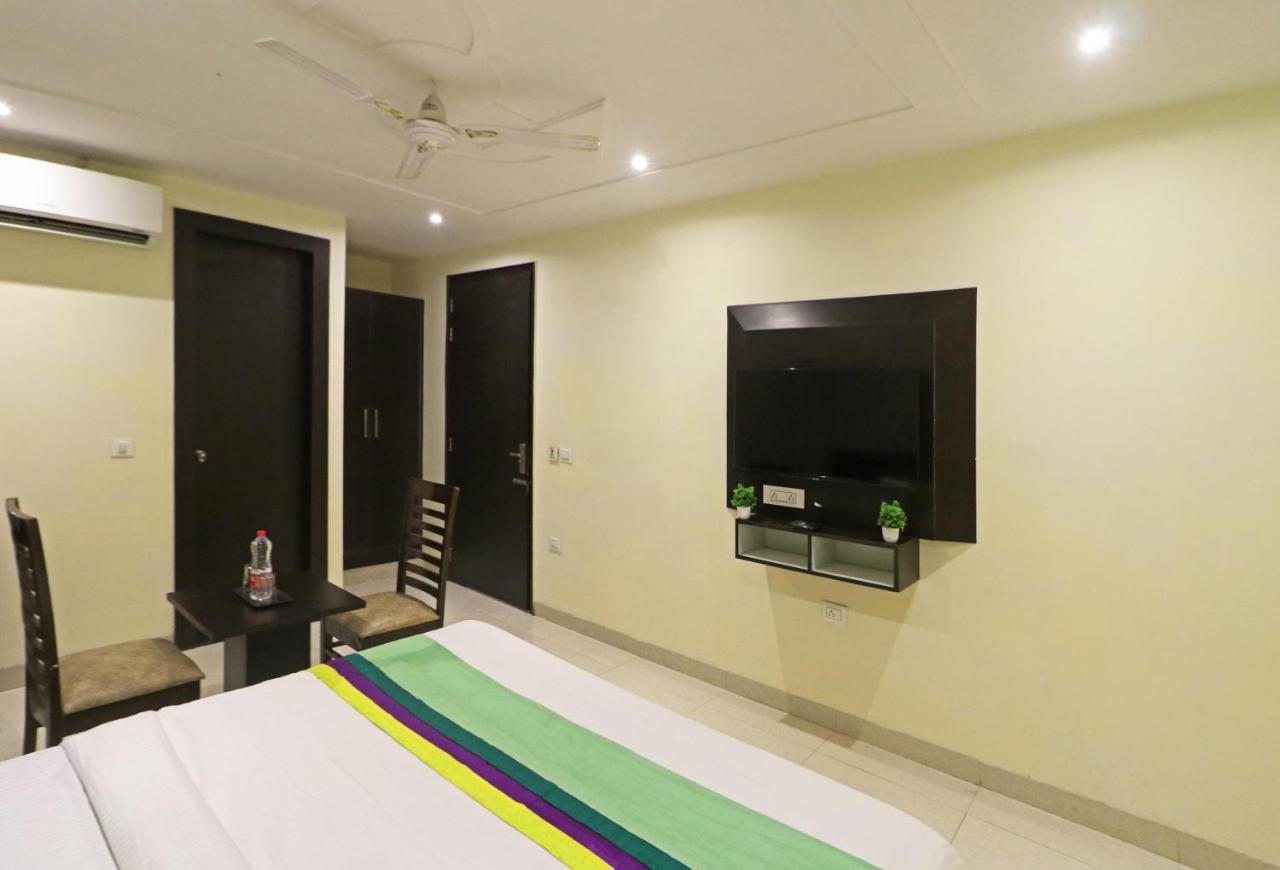 Hotel PREMIER SUITES Neu-Delhi Exterior foto