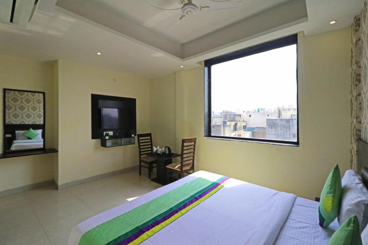Hotel PREMIER SUITES Neu-Delhi Exterior foto