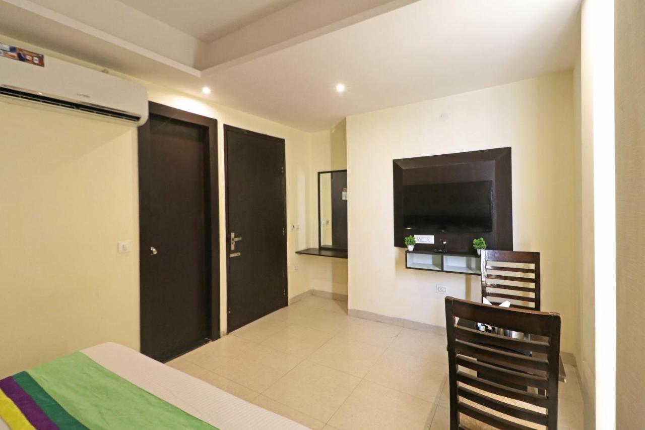 Hotel PREMIER SUITES Neu-Delhi Exterior foto