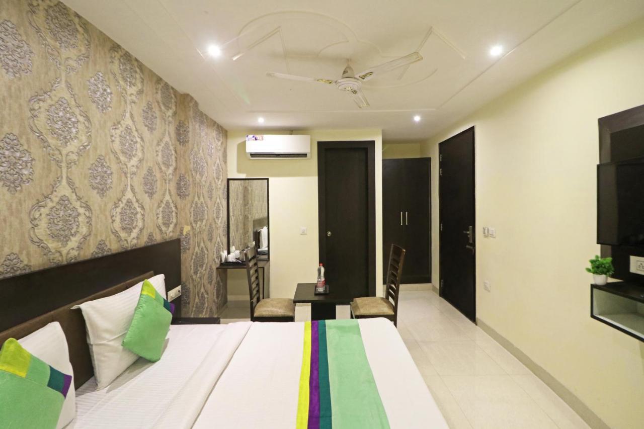 Hotel PREMIER SUITES Neu-Delhi Exterior foto
