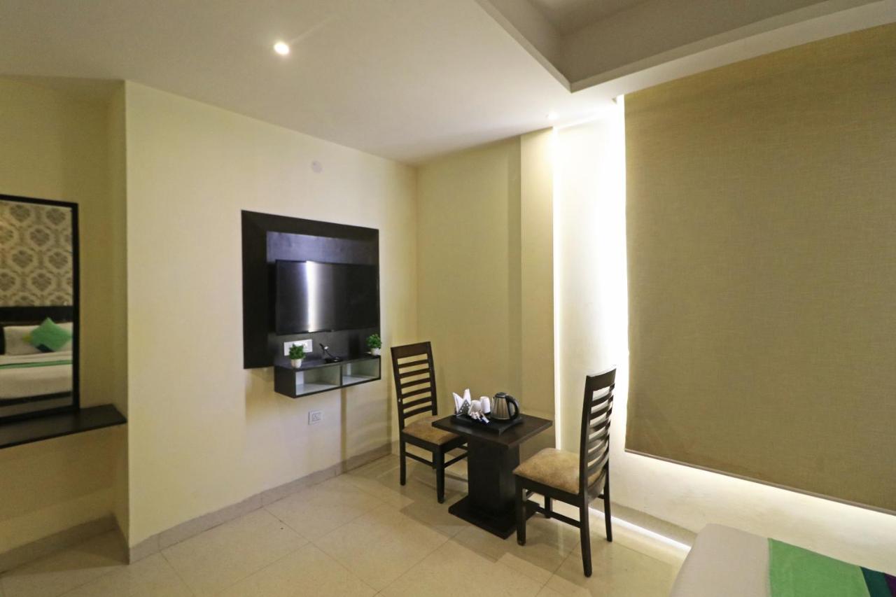 Hotel PREMIER SUITES Neu-Delhi Exterior foto