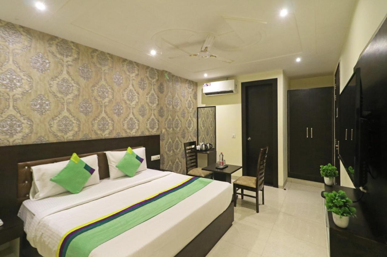 Hotel PREMIER SUITES Neu-Delhi Exterior foto